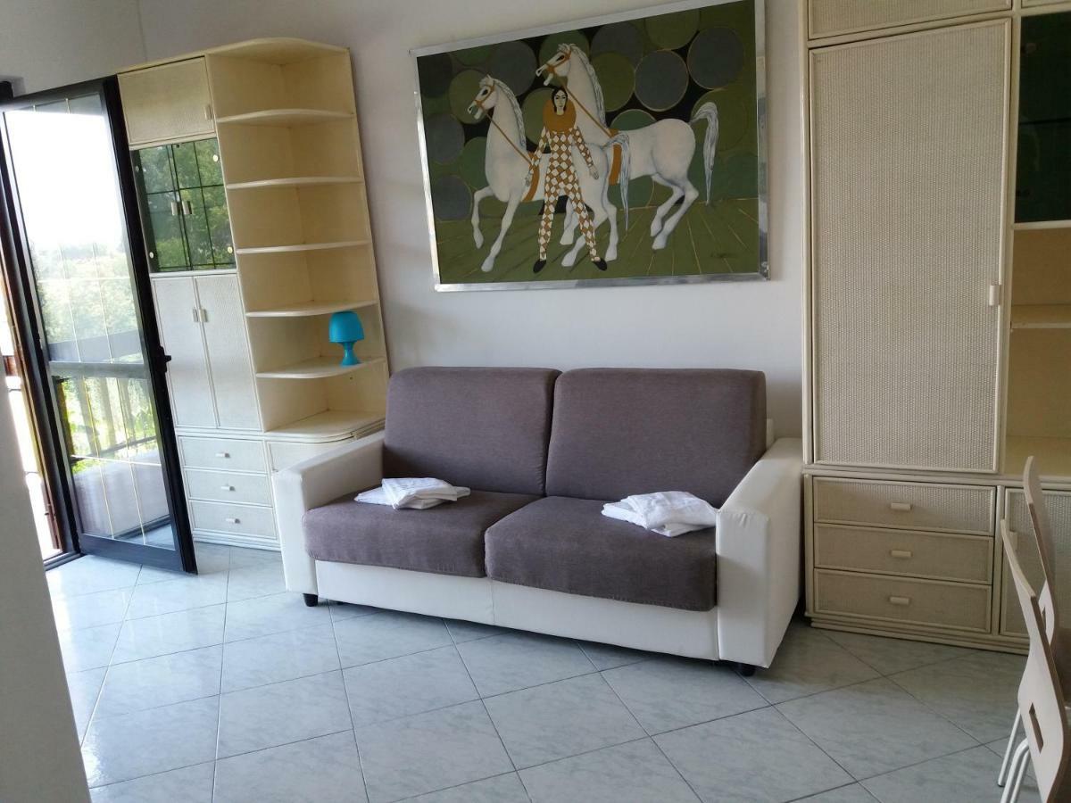Roma Alla Villa Di Pompeo Ladispoli Extérieur photo